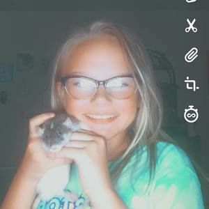 Meet your Posher, Alyson